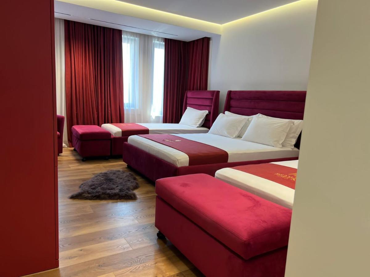 Mark Hotel Tirana Bërxull Kültér fotó