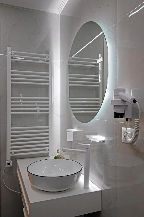 Mark Hotel Tirana Bërxull Kültér fotó