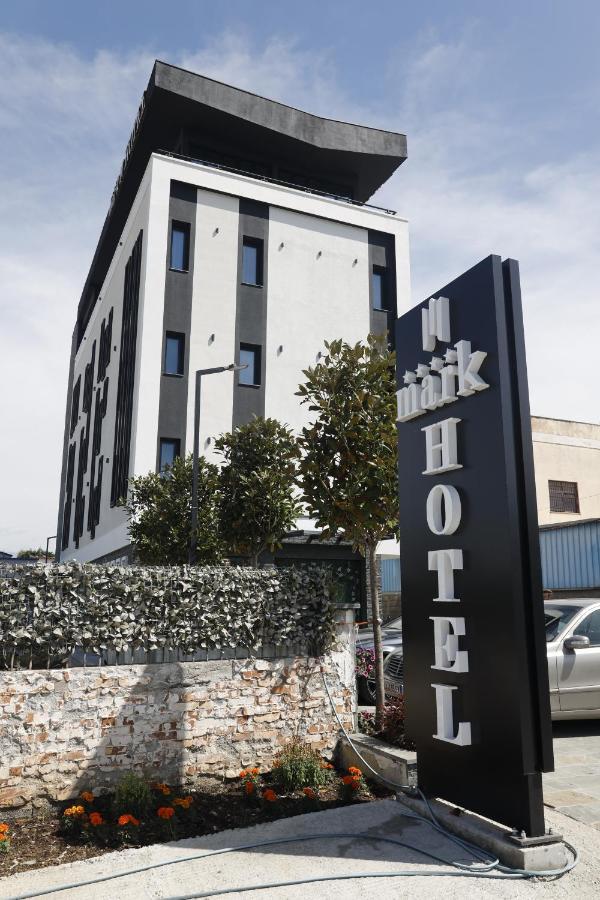 Mark Hotel Tirana Bërxull Kültér fotó